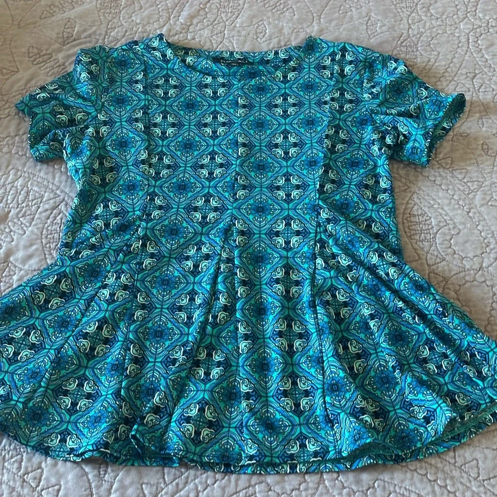 XS peplum pattern top - Picture 6 of 14